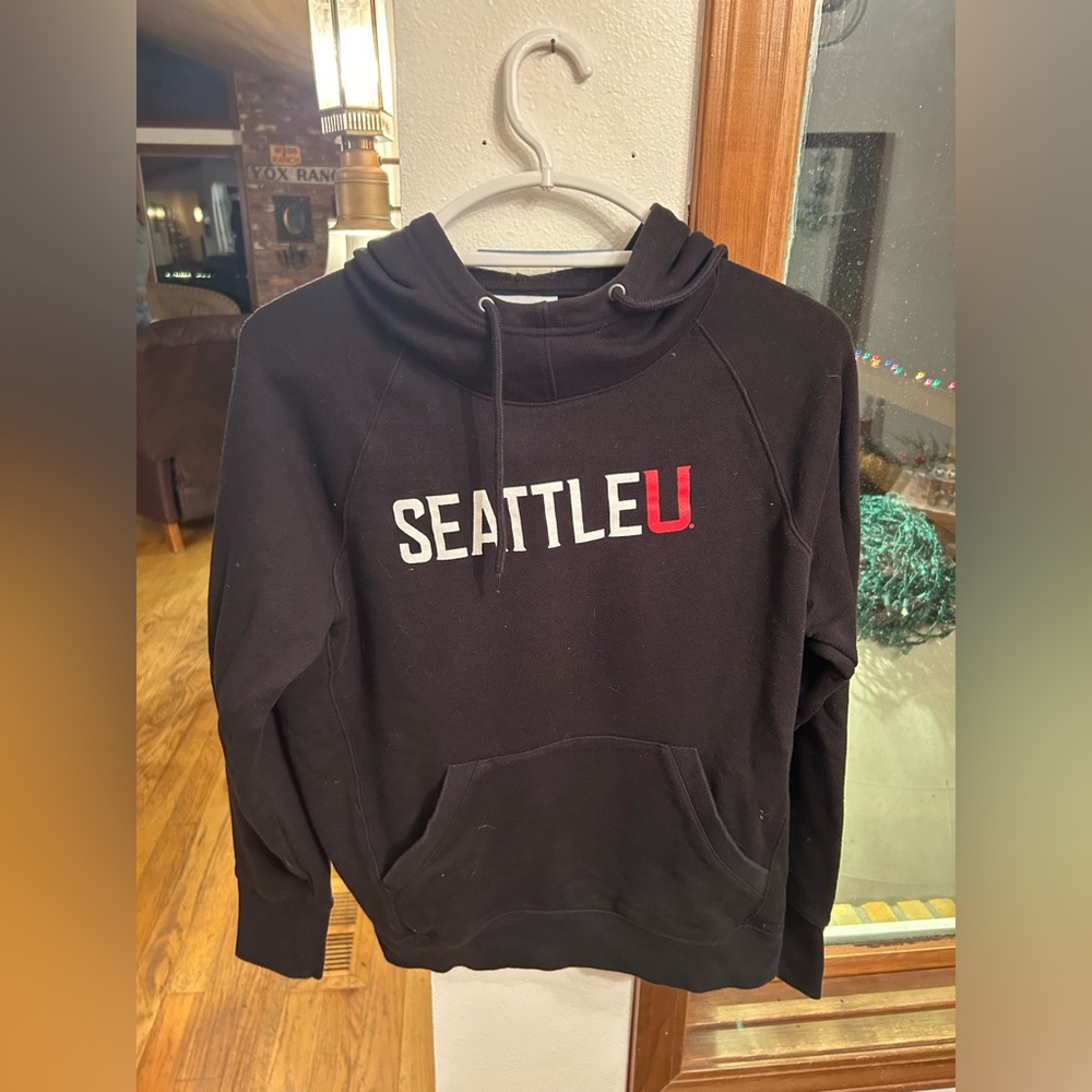 Black Seattle U hoodie